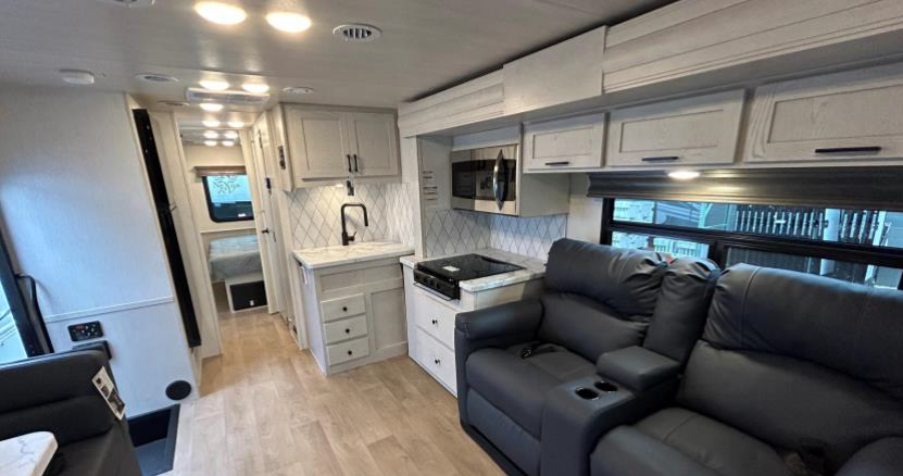 Wraith 34F  Motor Home Super C - Diesel